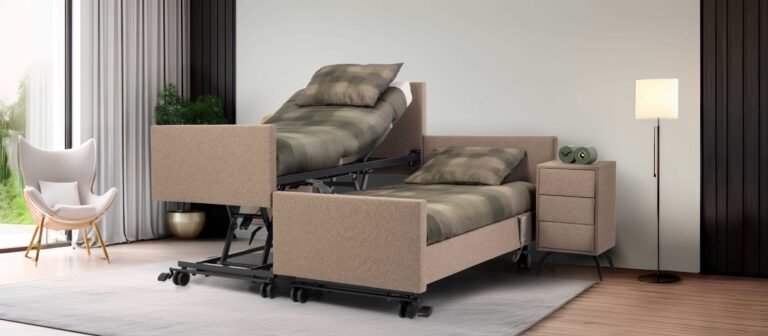 Elba Firenze Hoog-Laag Bed met houten frame, verstelbare hoog-laag functie en ligstanden voor comfort en zorgondersteuning.