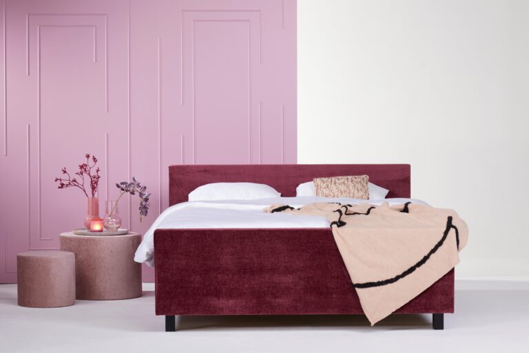Eastborn Boxspring Forward