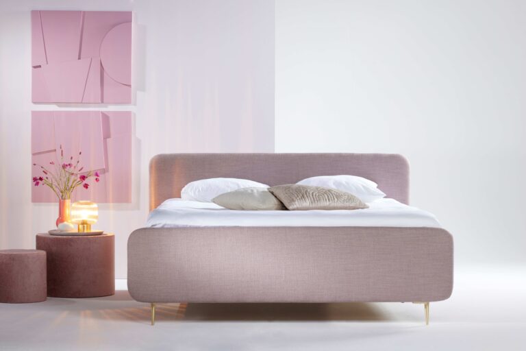 Eastborn Boxspring Globe